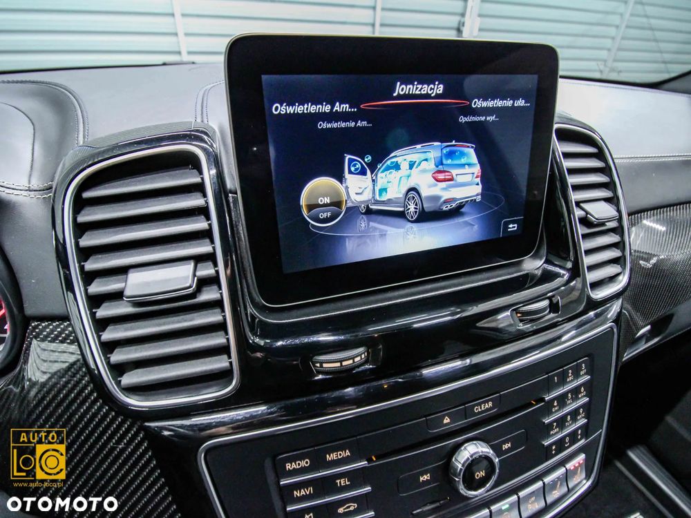 Mercedes-Benz GLS - 26