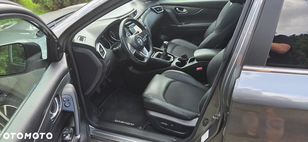 Nissan Qashqai 1.6 DIG-T Tekna+ - 19
