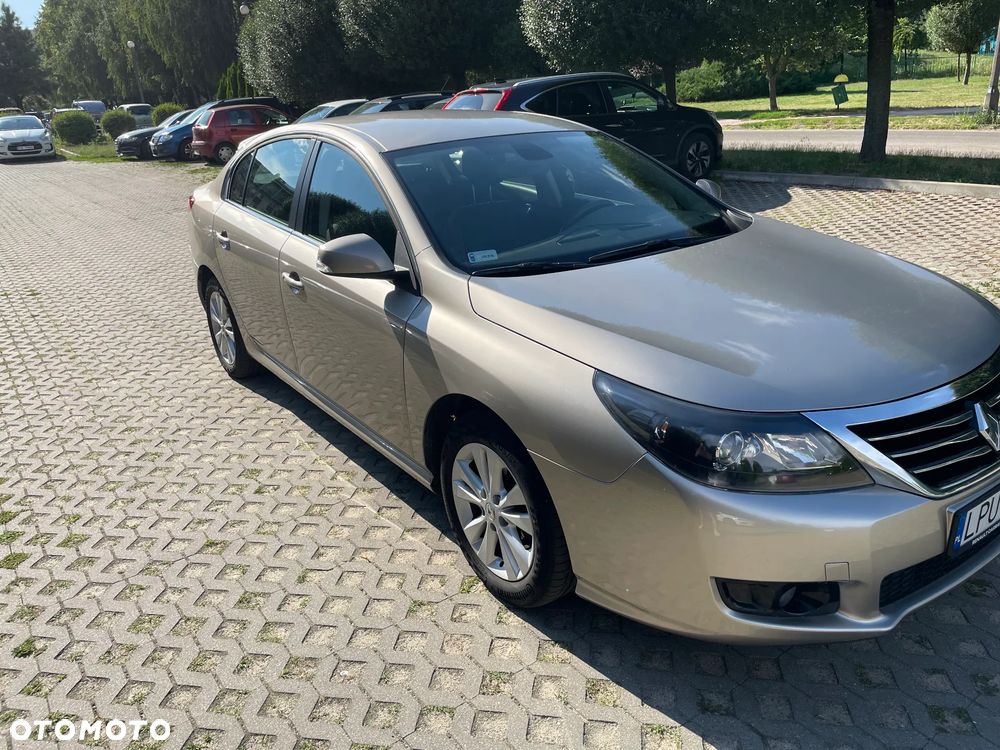 Renault Latitude - 3