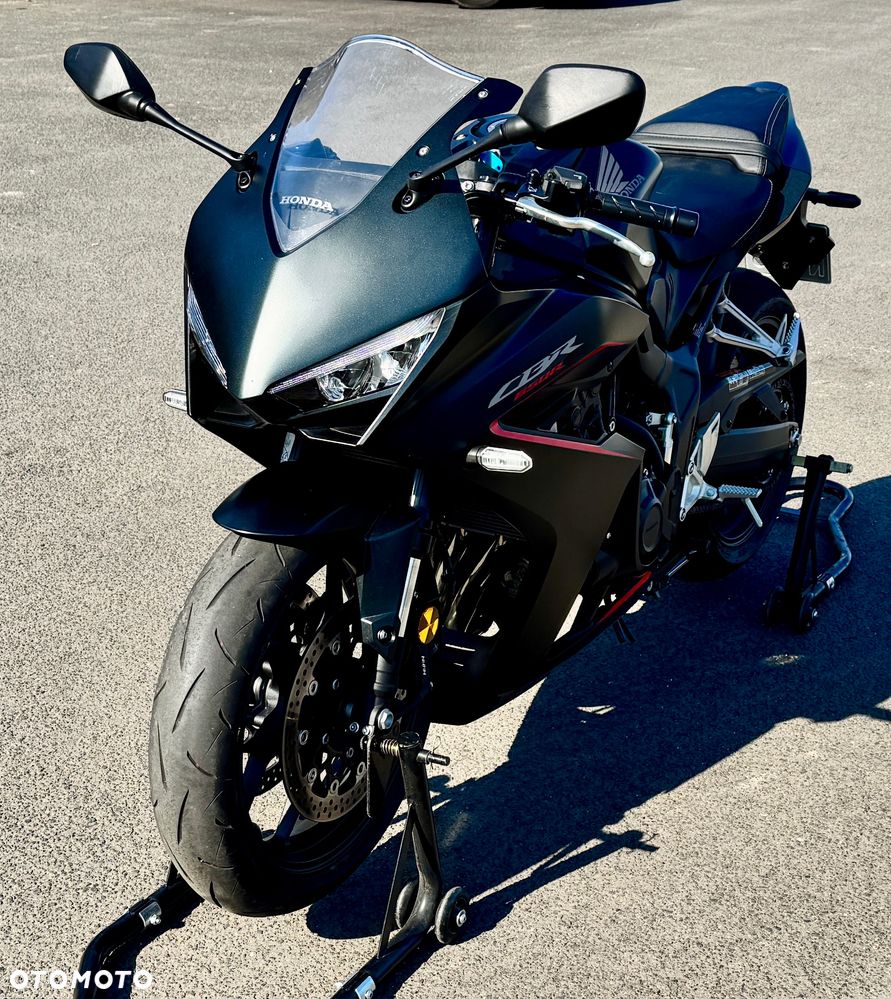 Honda CBR - 1