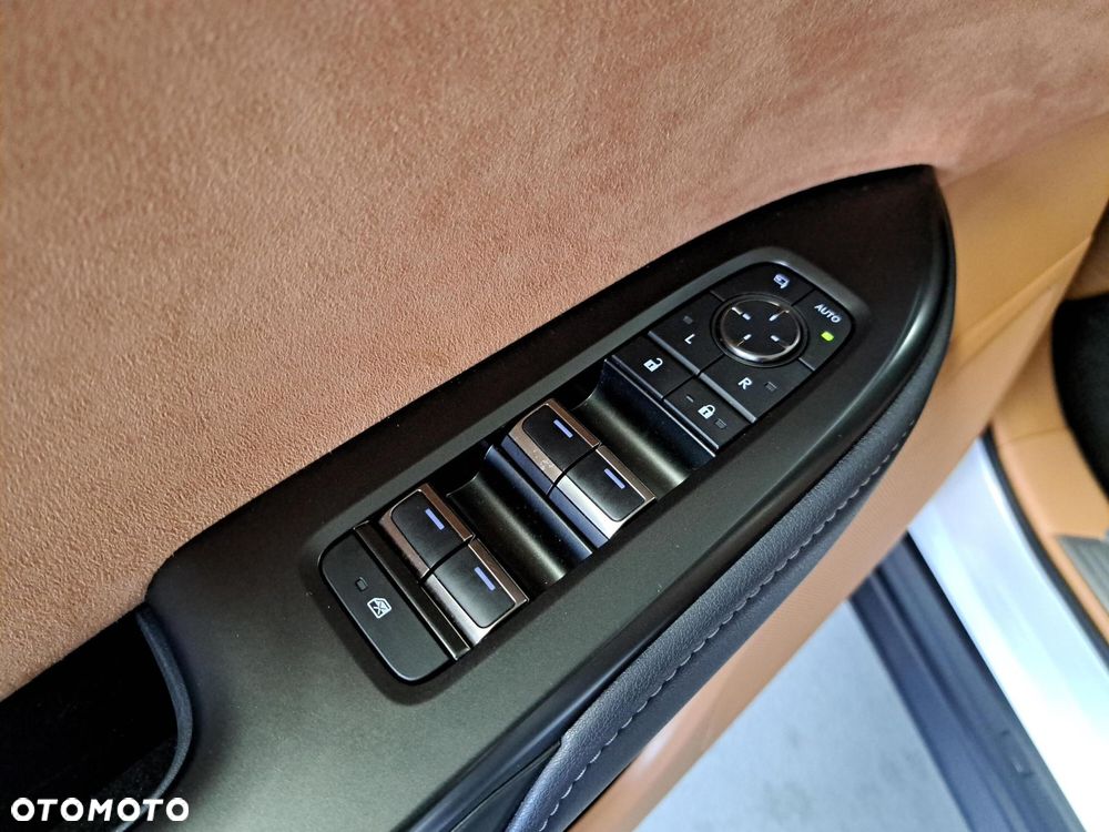 Lexus RZ 450e Omotenashi DIRECT4 - 26