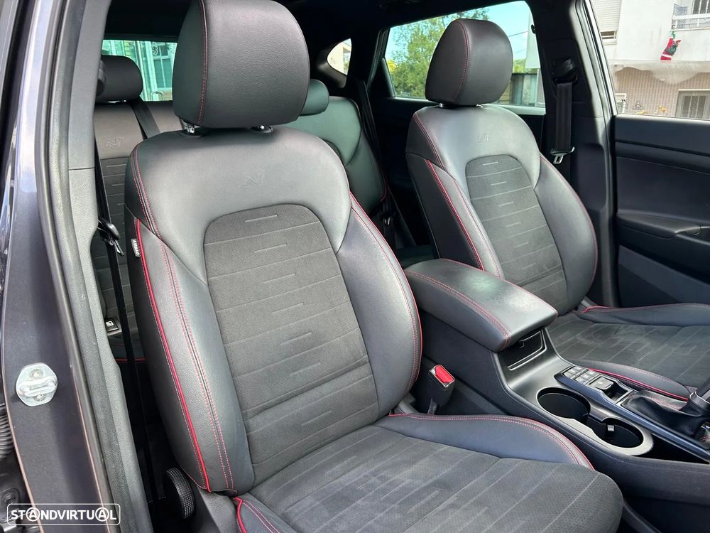 Hyundai Tucson 1.6 CRDi N-Line DCT - 24