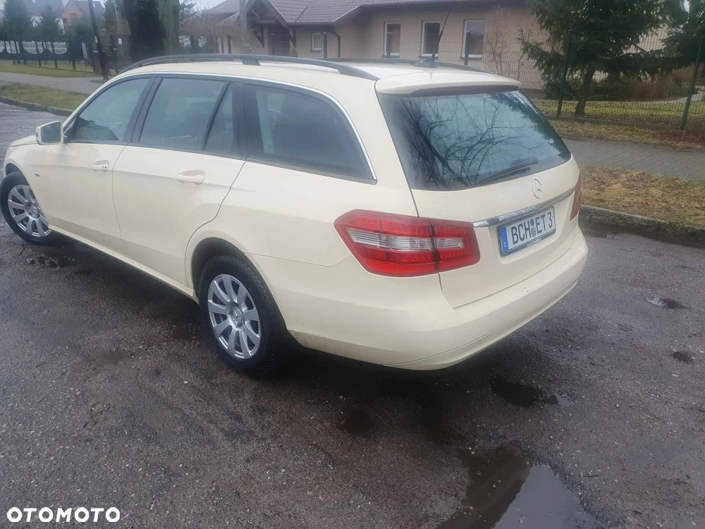 Mercedes-Benz Klasa E 200 BlueTEC 7G-TRONIC Classic - 3