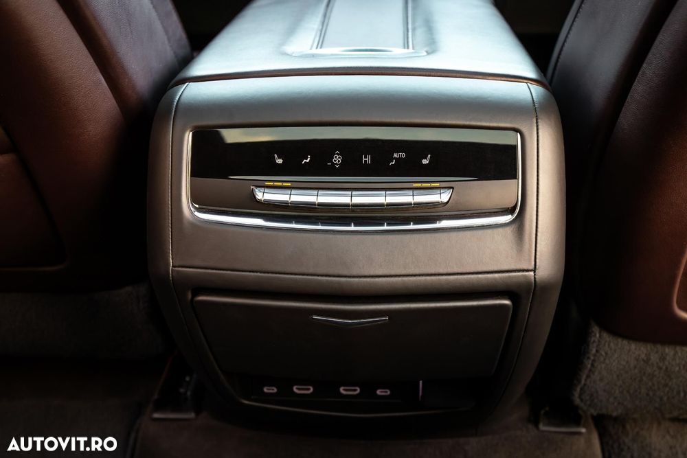 Cadillac Escalade - 31