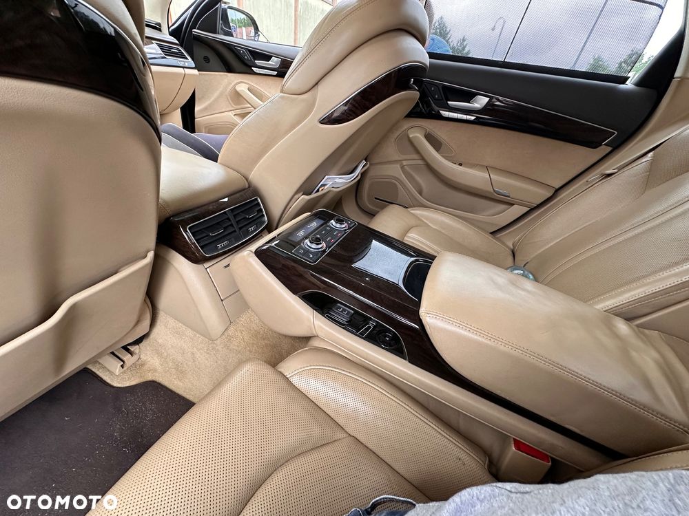 Audi A8 4.2 FSI Quattro - 9