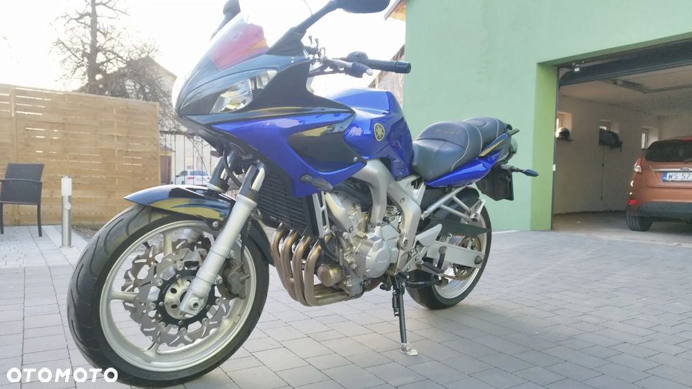 Yamaha FZ6 - 11