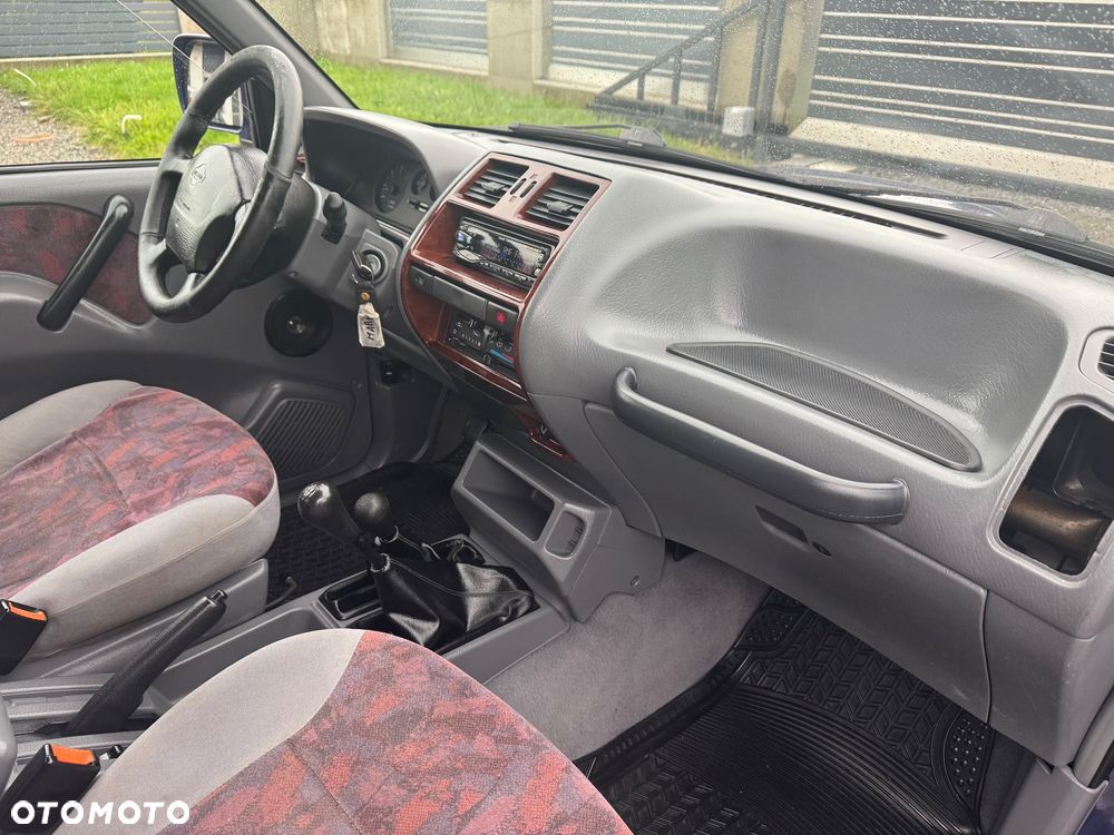 Nissan Terrano - 18