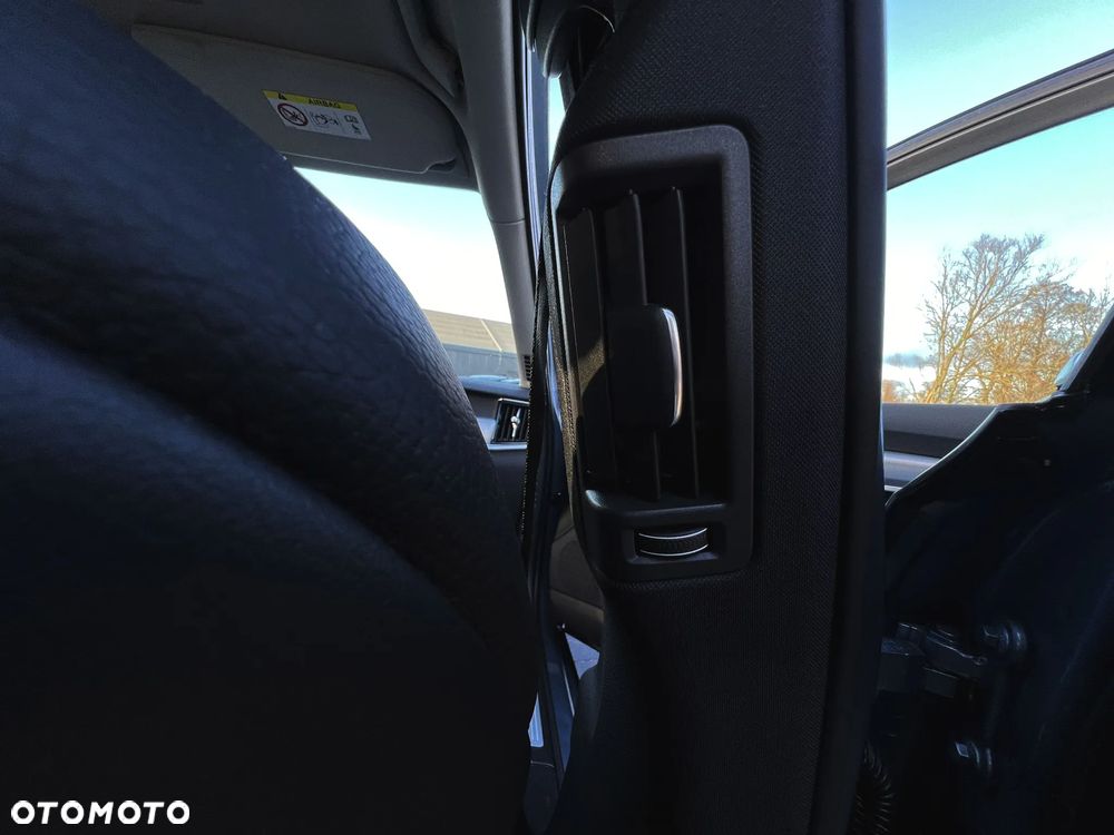 Volvo V90 D4 Geartronic Momentum - 33