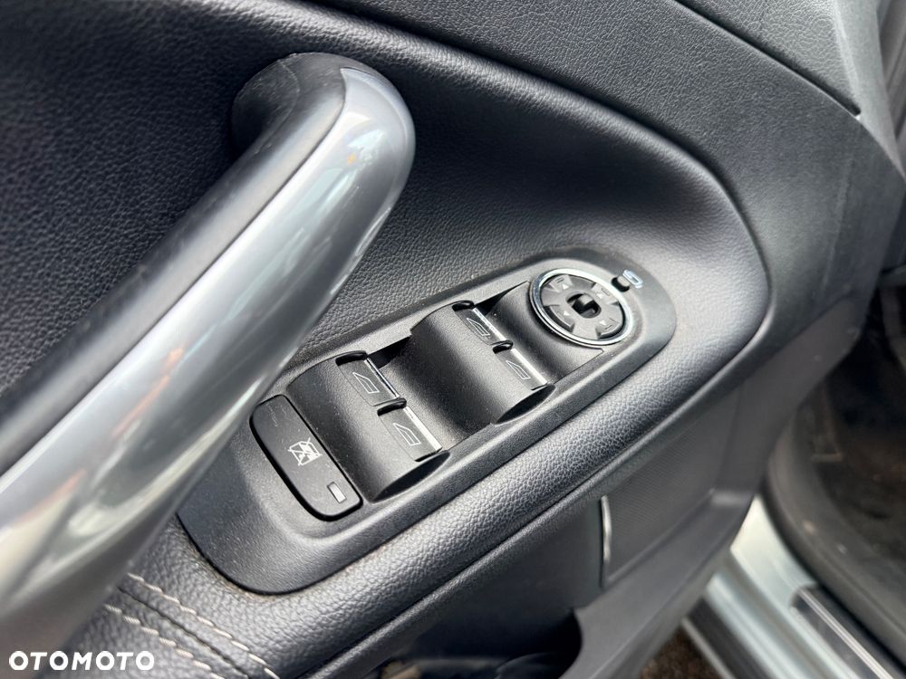 Ford Mondeo 2.0 Titanium X - 31