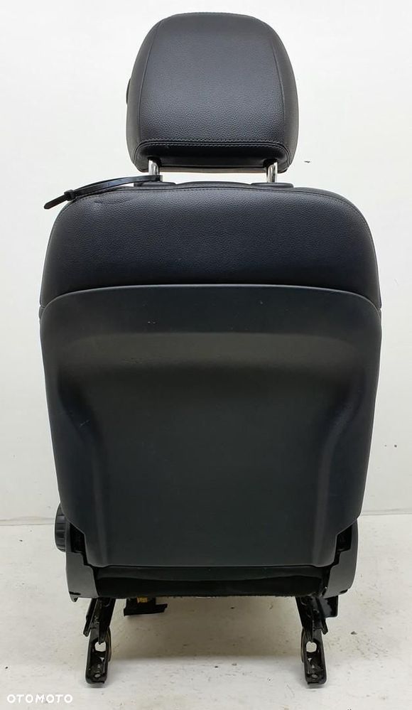 FOTEL LEWY PRZÓD PRZEDNI KIEROWCY SKÓRA GRZANY MERCEDES W246 EUROPA - 12