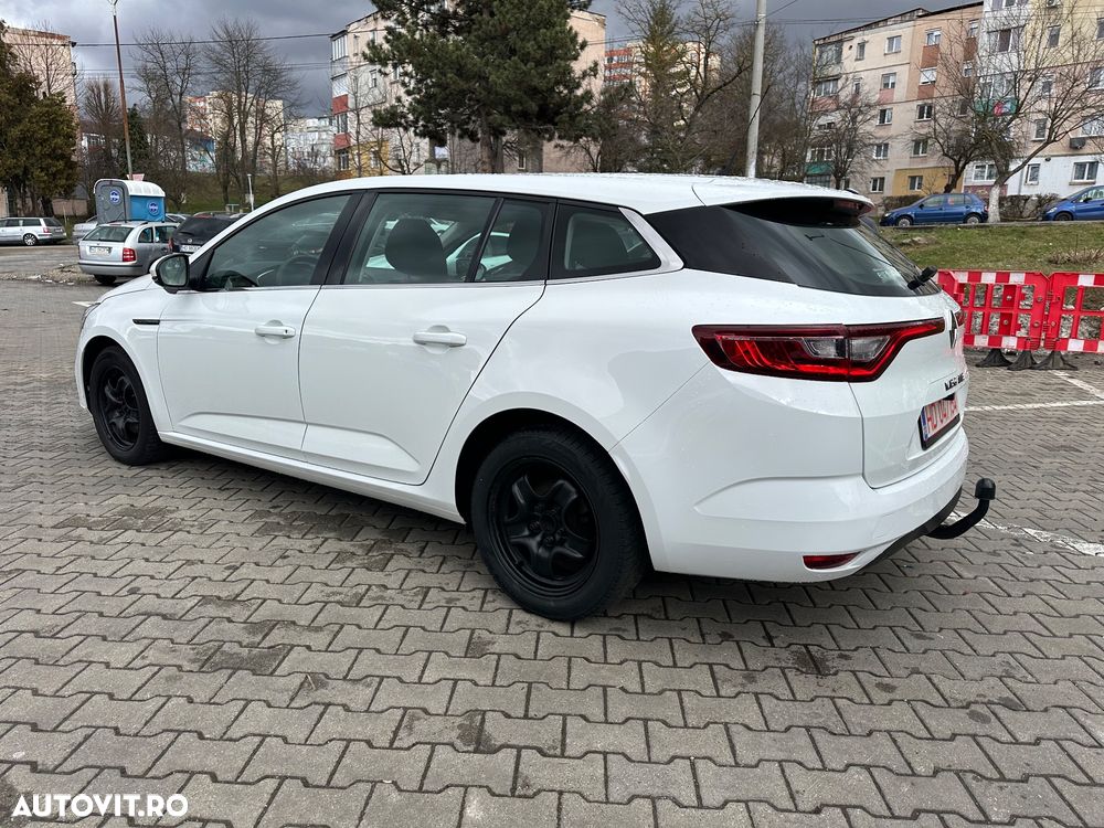 Renault Megane ENERGY TCe 100 LIFE - 4