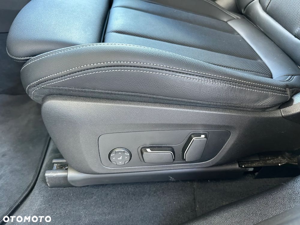 BMW X4 - 11