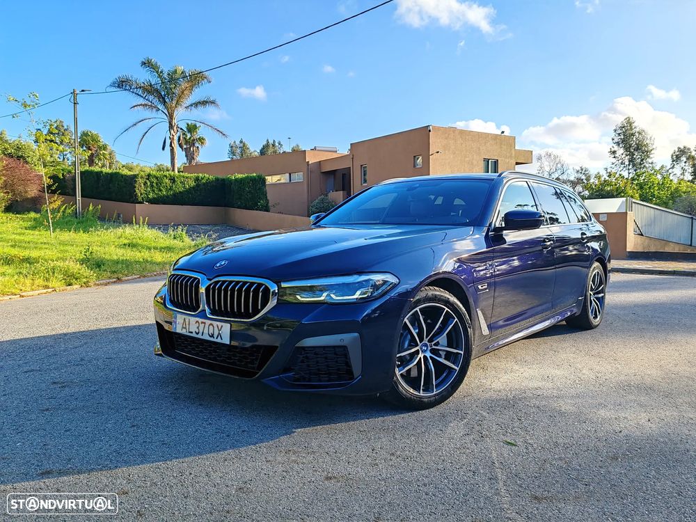 BMW 530 e Pack Desportivo M - 1