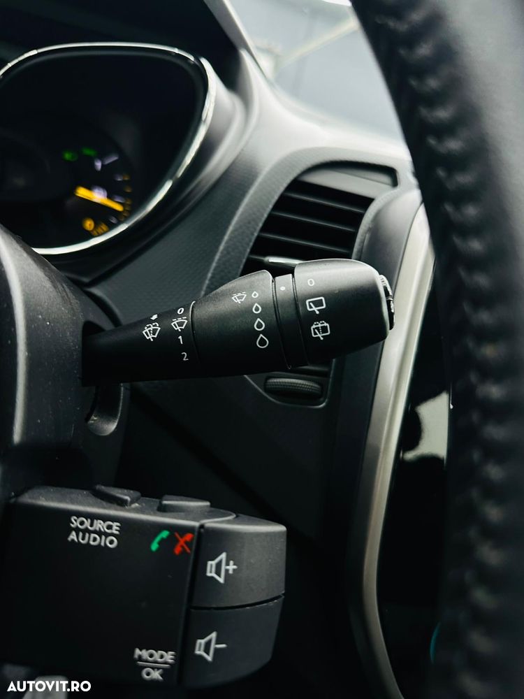 Renault Captur (ENERGY) TCe 90 INTENS - 27