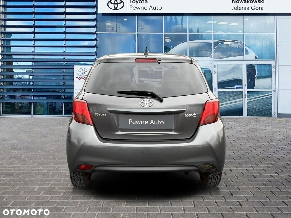 Toyota Yaris - 7