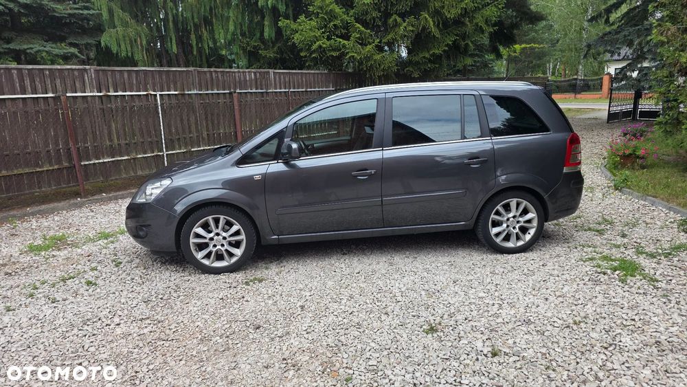 Opel Zafira 1.8 Edition 111 Jahre - 12