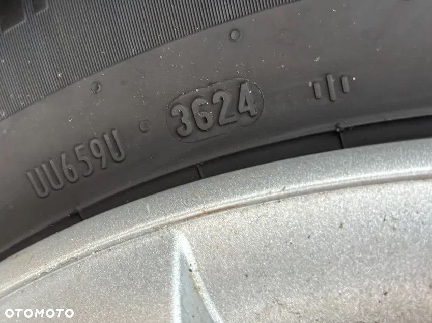 Volkswagen Touran 1.9 TDI DPF Conceptline - 13