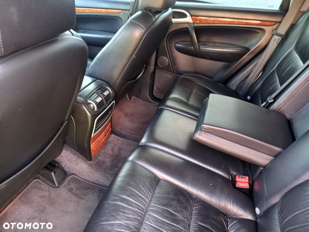 Porsche Cayenne - 18