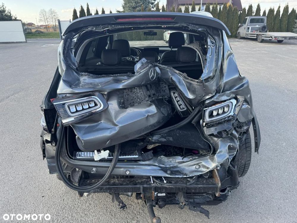 Mercedes-Benz GLC 220 d 4Matic 9G-TRONIC AMG Line - 6