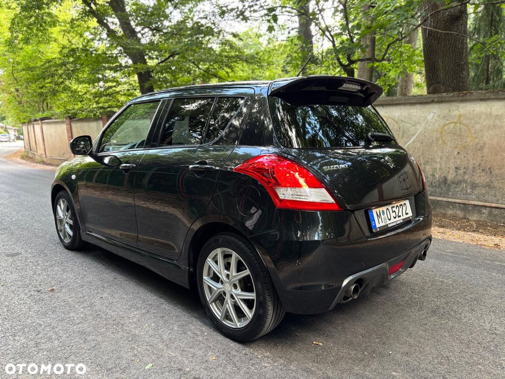 Suzuki Swift - 4