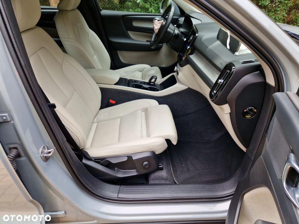 Volvo XC 40 B3 Plus Bright - 10