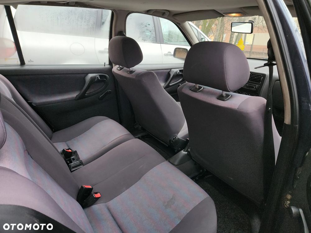 Volkswagen Polo - 13