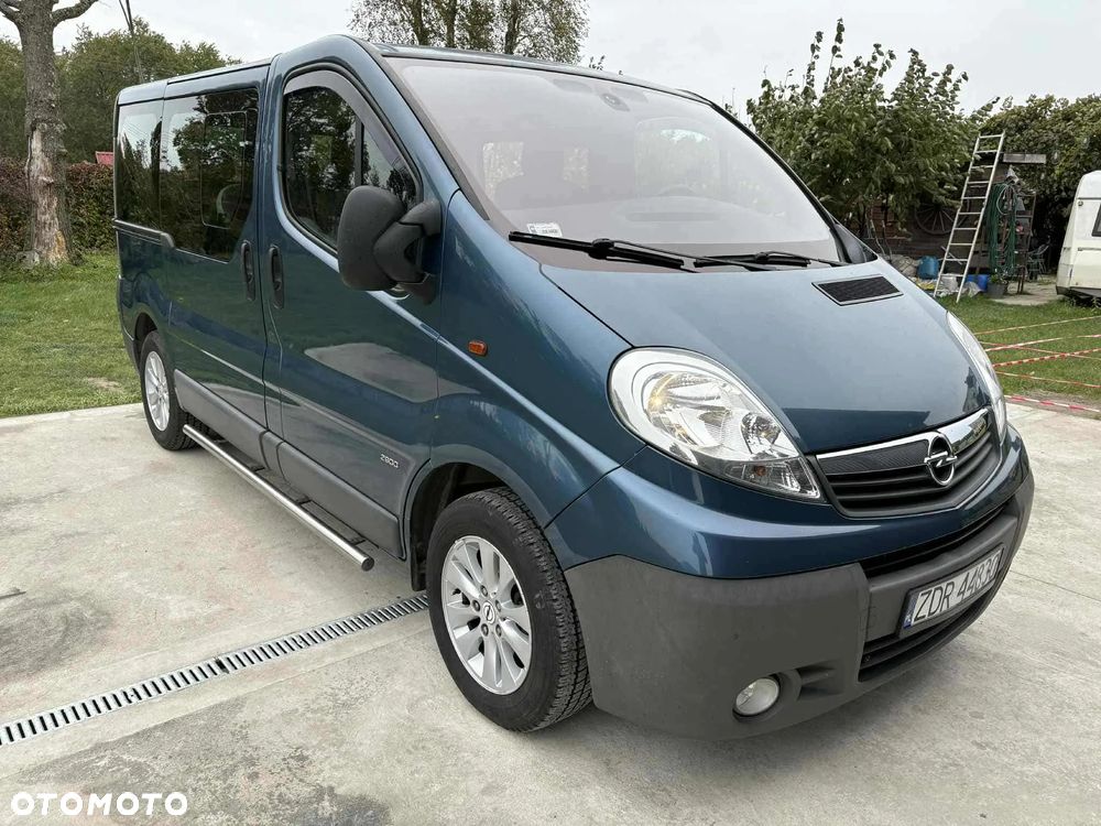 Opel Vivaro - 2