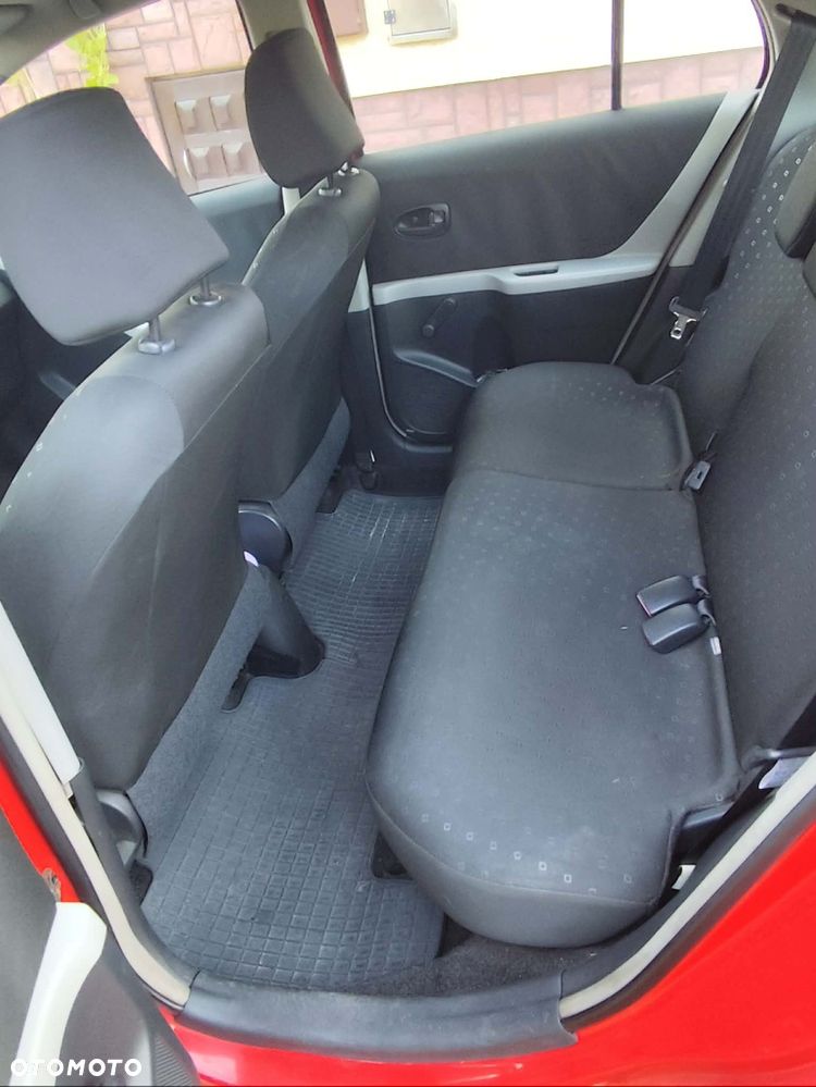 Toyota Yaris - 5