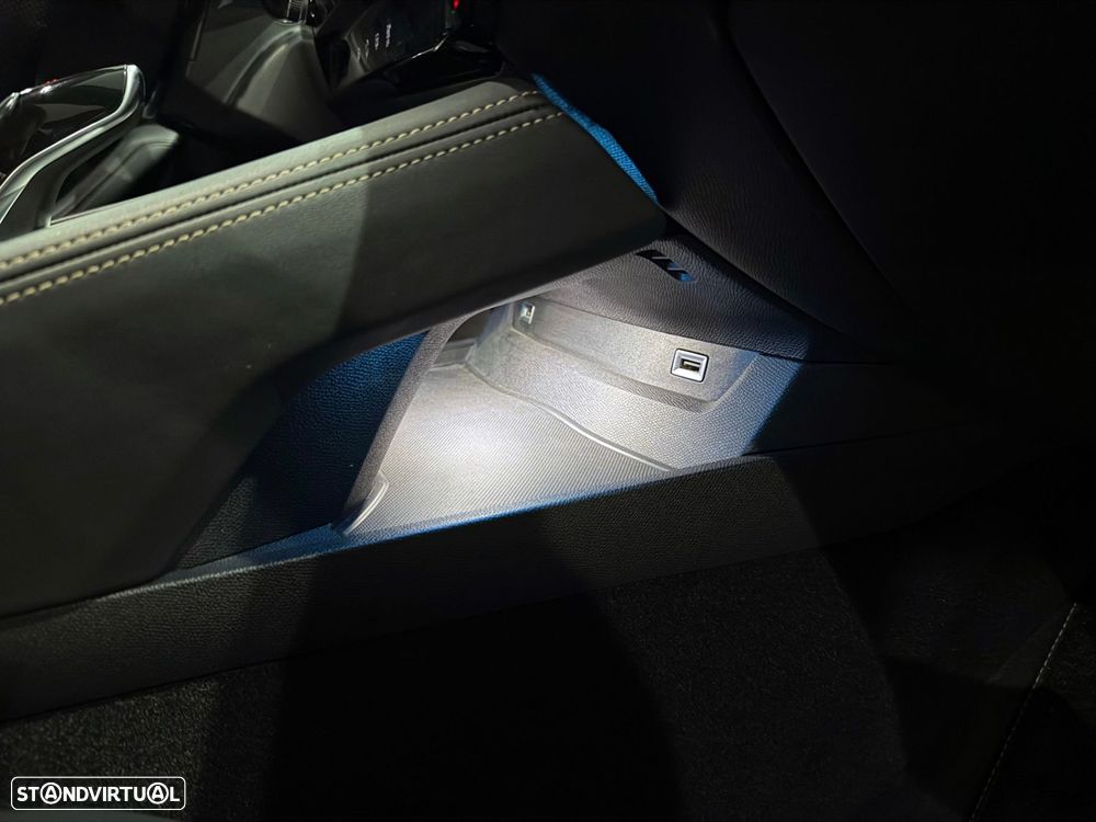 Peugeot 508 Plug-In Hybrid 225 e-EAT8 GT - 34