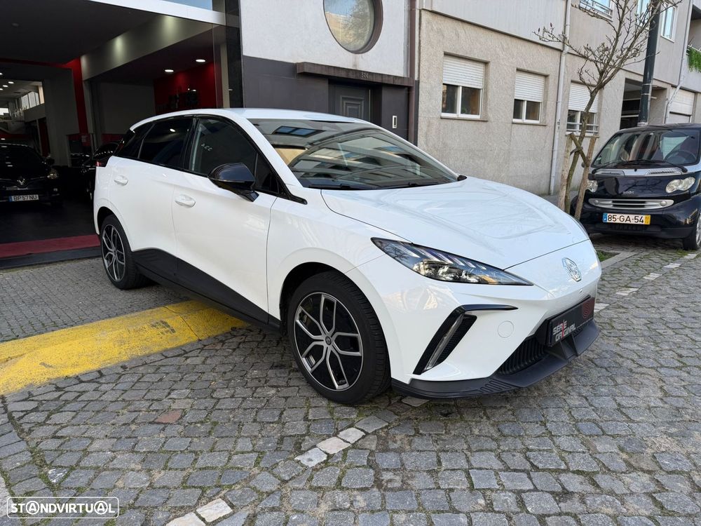 MG MG4 64 kWh Luxury - 9