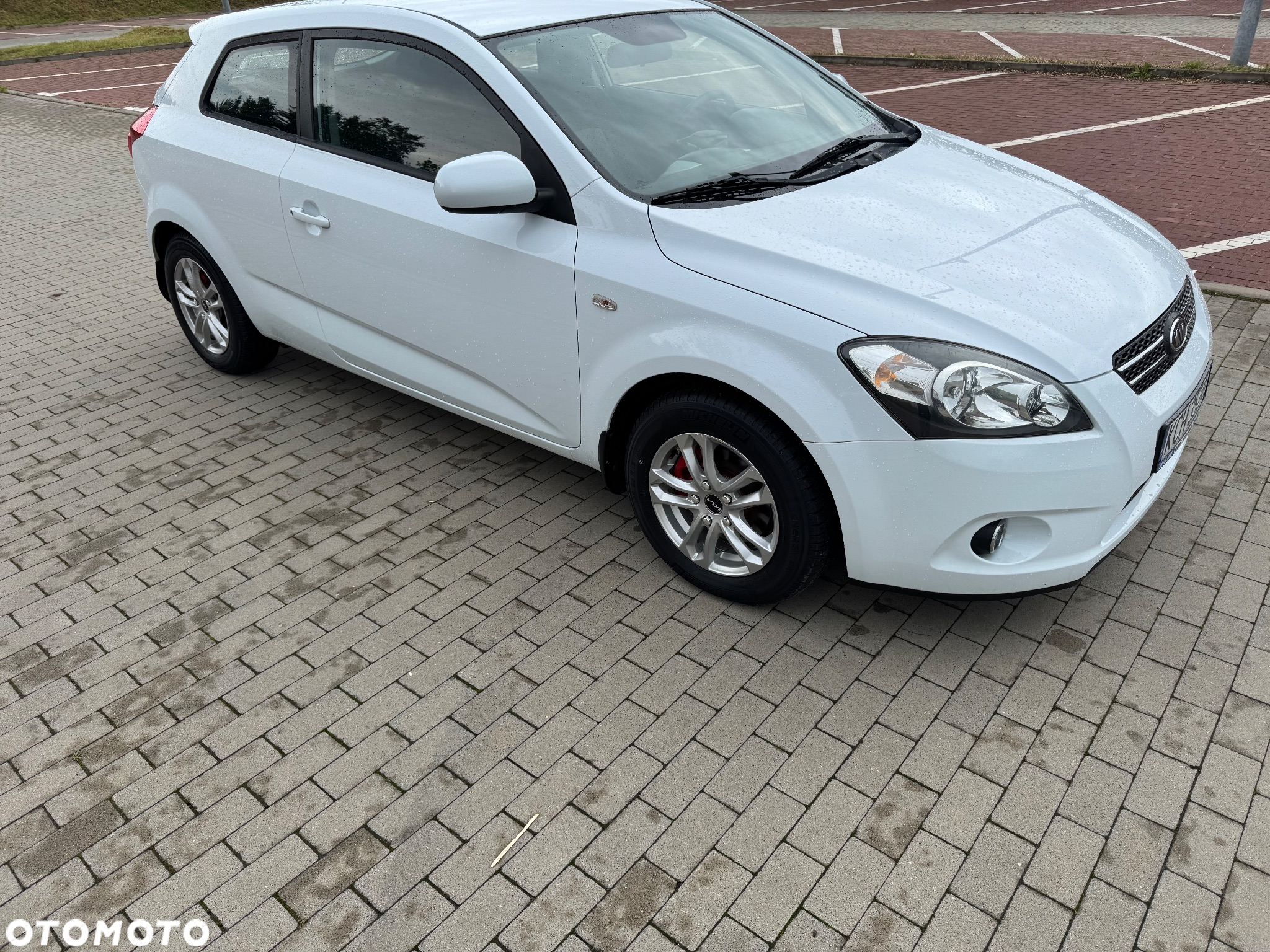 Kia Ceed 1.4 CVVT Attract - 4