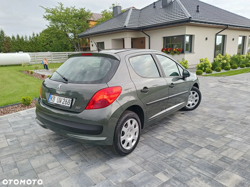 Peugeot 207 - 2