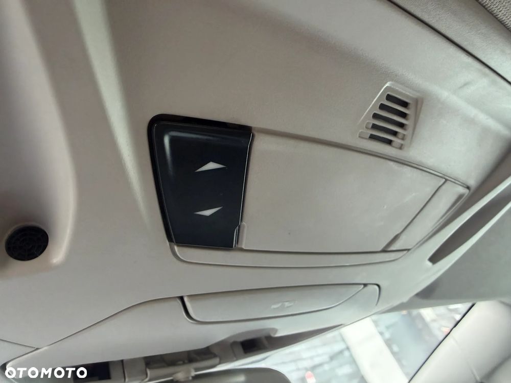Ford S-Max 2.0 Titanium - 14