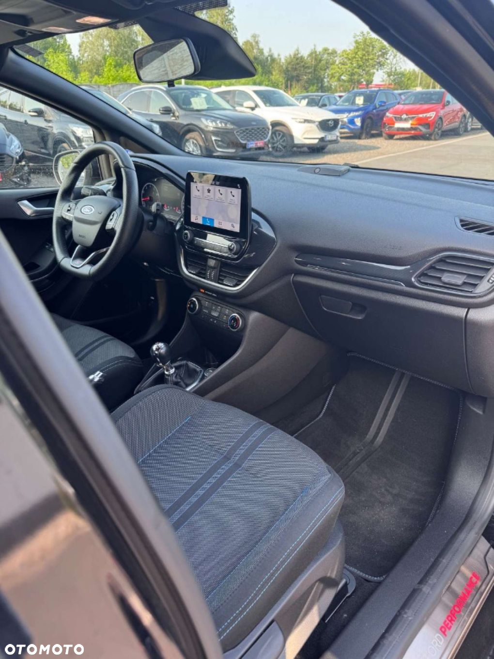Ford Fiesta - 32