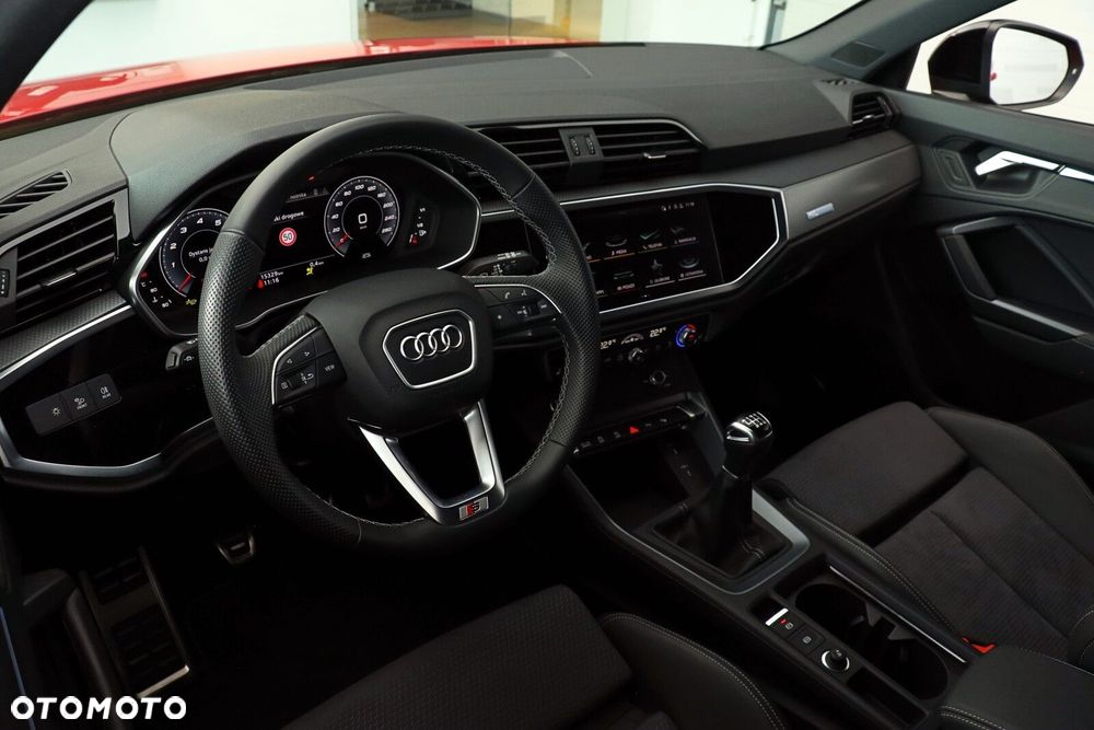 Audi Q3 Sportback - 20