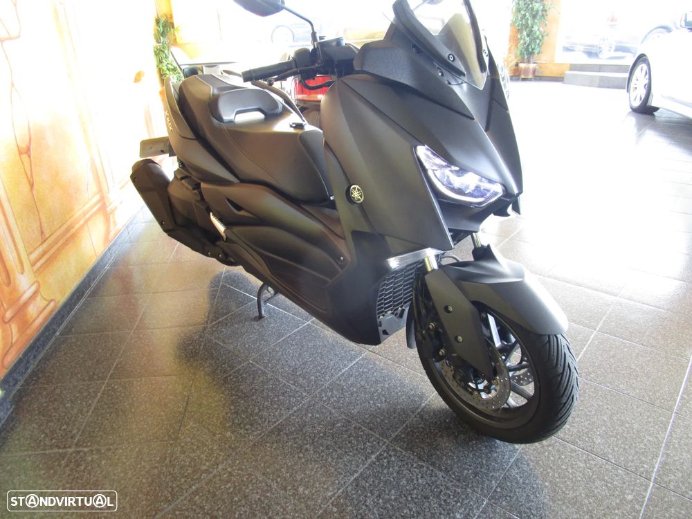 Yamaha X-Max - 3