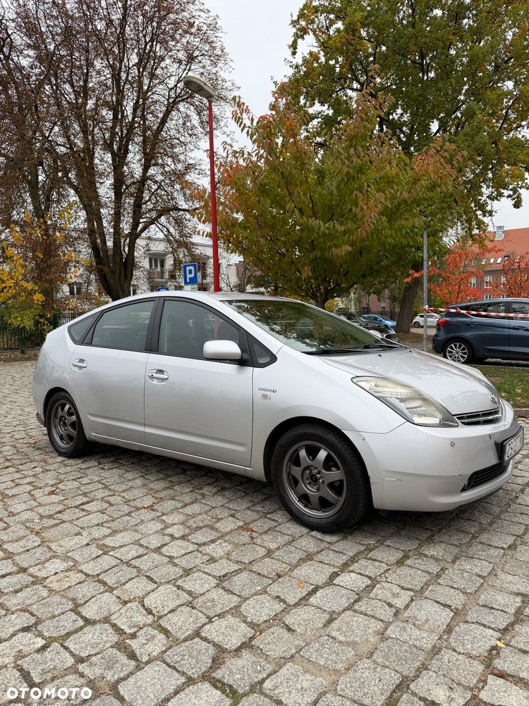 Toyota Prius - 1