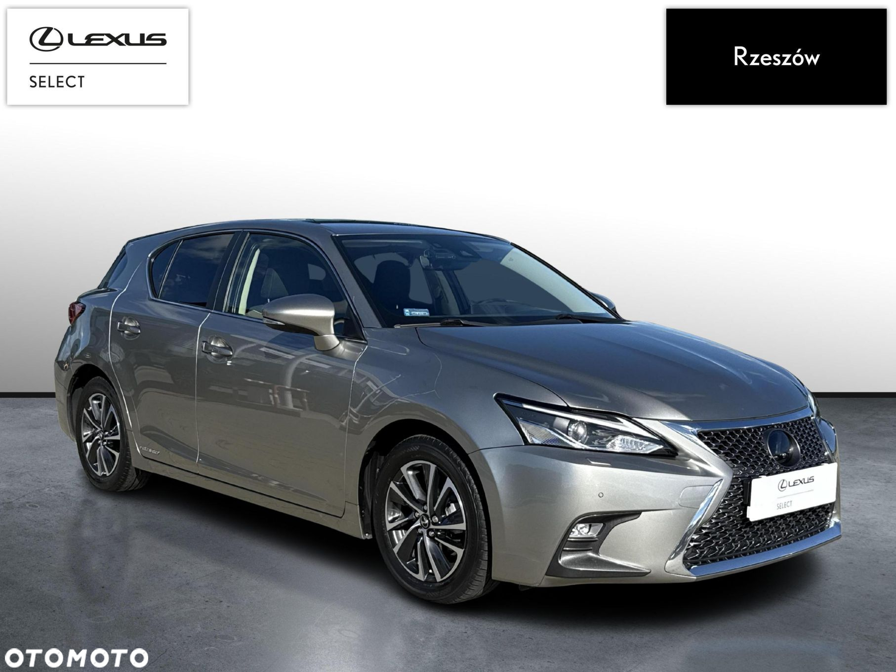 Lexus CT - 7