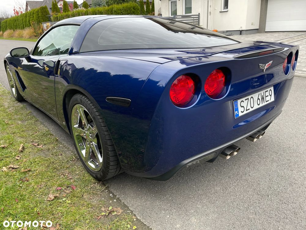 Chevrolet Corvette - 10