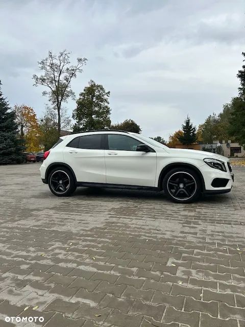 Mercedes-Benz GLA 180 (CDI) d 7G-DCT AMG Line - 7
