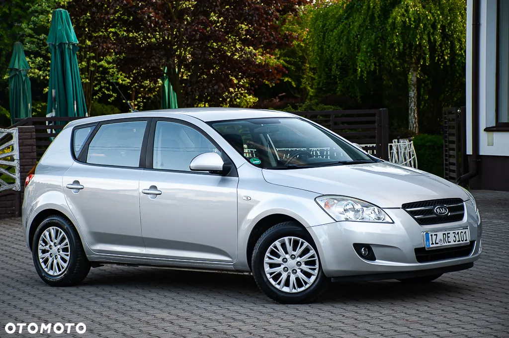 Kia Ceed 2.0 CVVT Spirit - 13