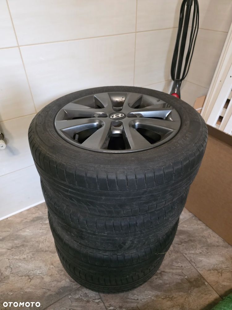 Hyundai i20 - 18
