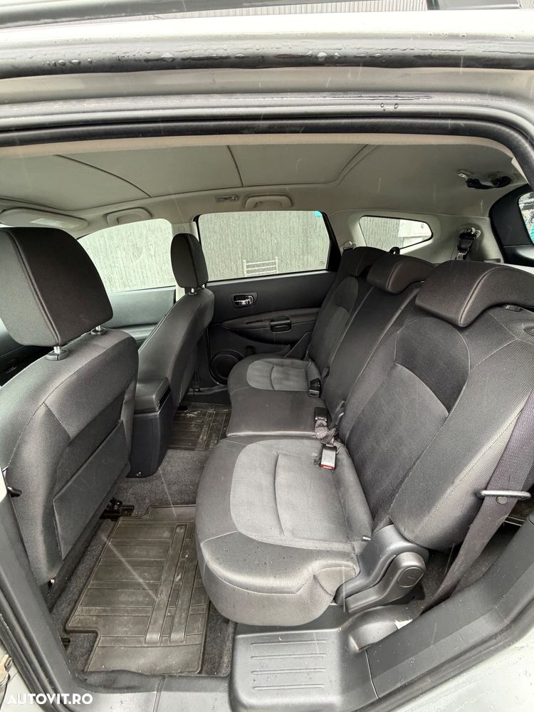 Nissan Qashqai+2 - 6