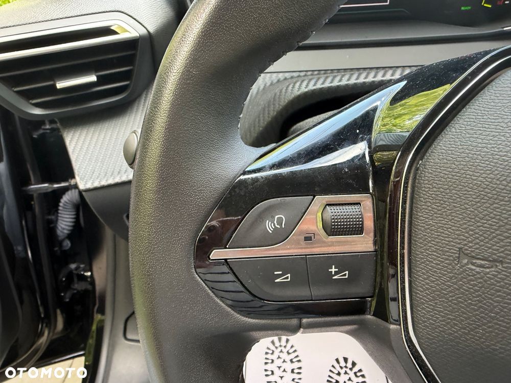 Peugeot 208 Allure - 19