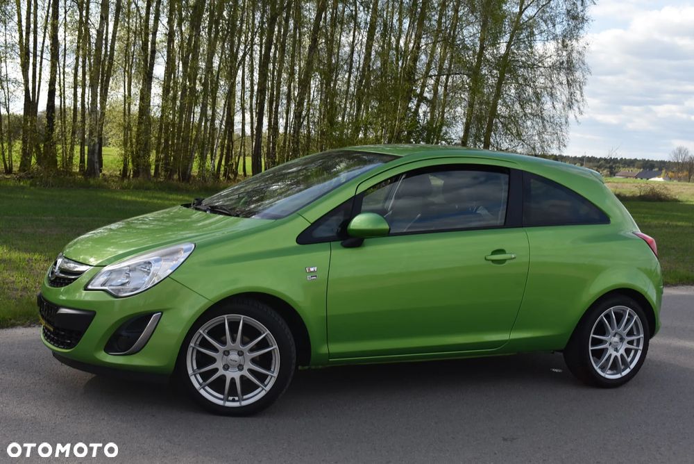 Opel Corsa 1.4 16V Edition - 4