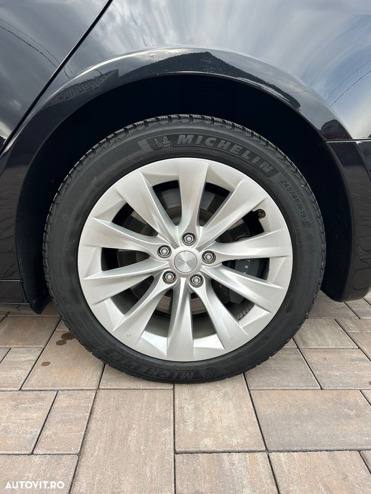 Tesla Model S 85D Allradantrieb Performance - 15