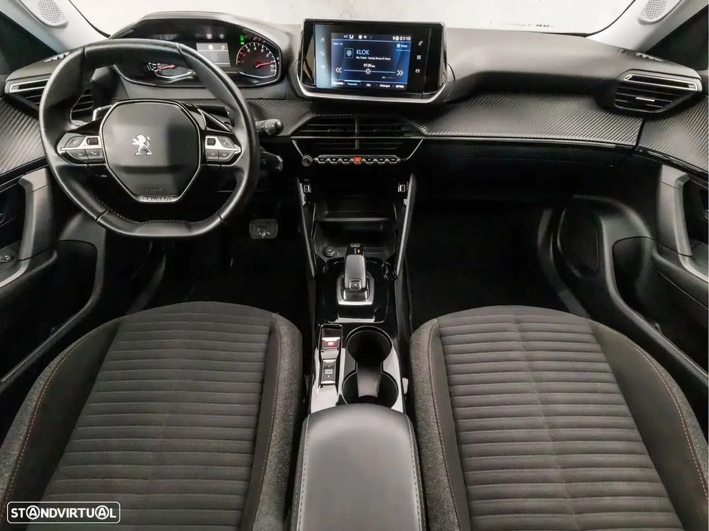 Peugeot 2008 PureTech 130 EAT8 Active - 4