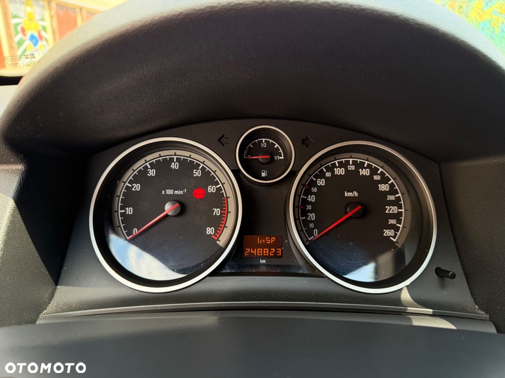 Opel Astra 1.6 NAVI - 21