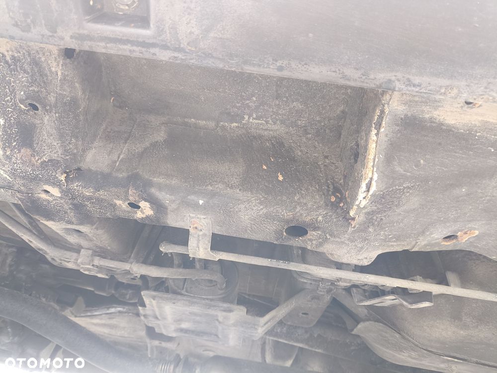 Suzuki Grand Vitara 2.0 Comfort + - 37