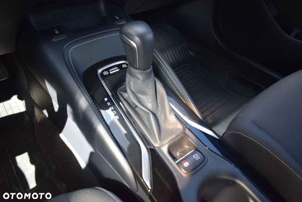 Toyota Corolla 1.8 Hybrid Comfort - 16